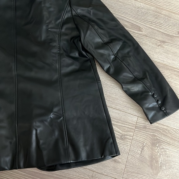Faux Leather Blazer - Black - Picture 9 of 12